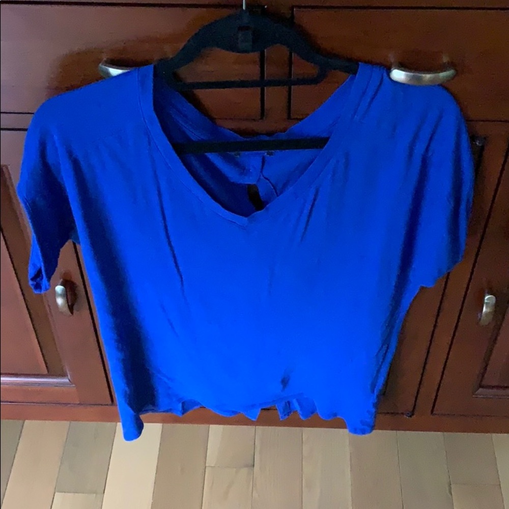 Blue t-shirt with button down back